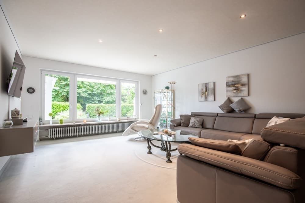 07_Wohnzimmer_Gartenfenster