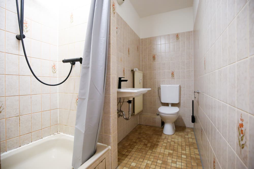 Badezimmer 1