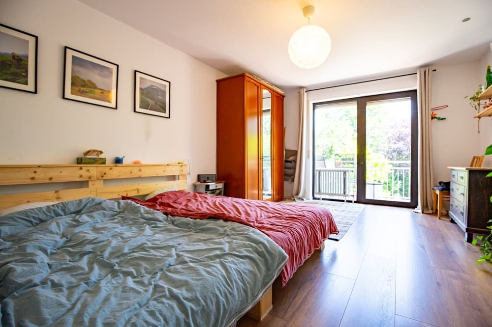 Schlafzimmer 1