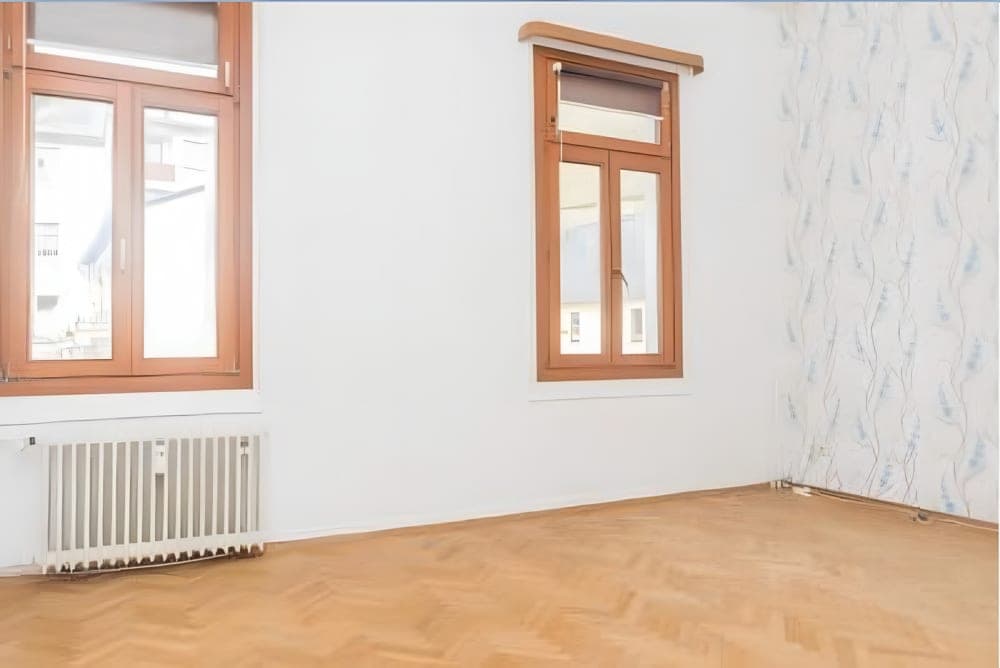 Wohnzimmer mit Parkett