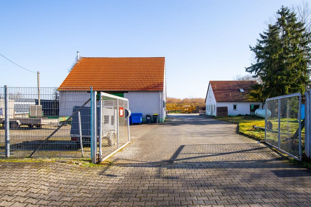 Gewerbeanwesen mit Halle, Büro & Werkstatt auf ca. 4.800 m² | Rheinhessen | Glasfaser